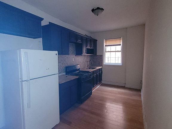 5th image of 3551 Carlisle Pl #1