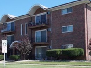 2105 176th Pl #1B, Lansing, IL 60438
