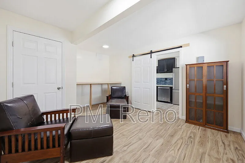 1515 N Carson St #2