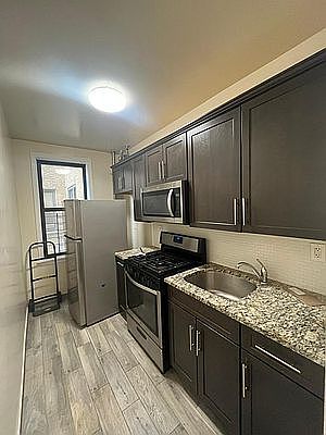 1st image of 267 Edgecombe Ave #6D