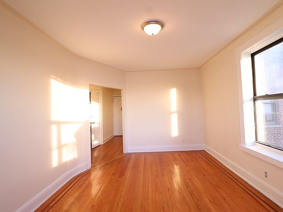 2nd image of 8602 Forest Pkwy APT 4H
