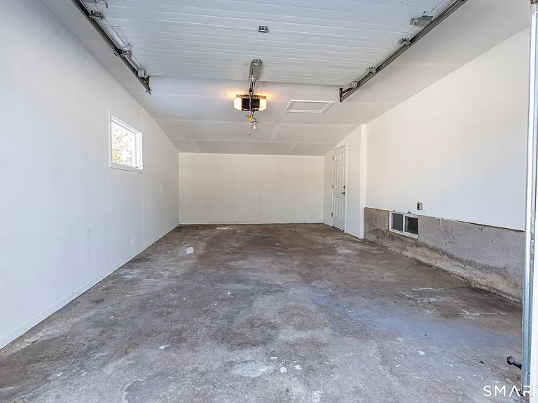 26 Kelly Rd — Photo 29