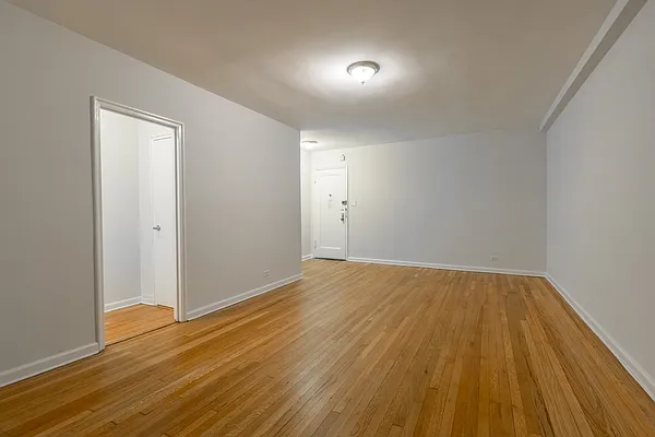 Rented by Stonehenge NYC LLC | media 9