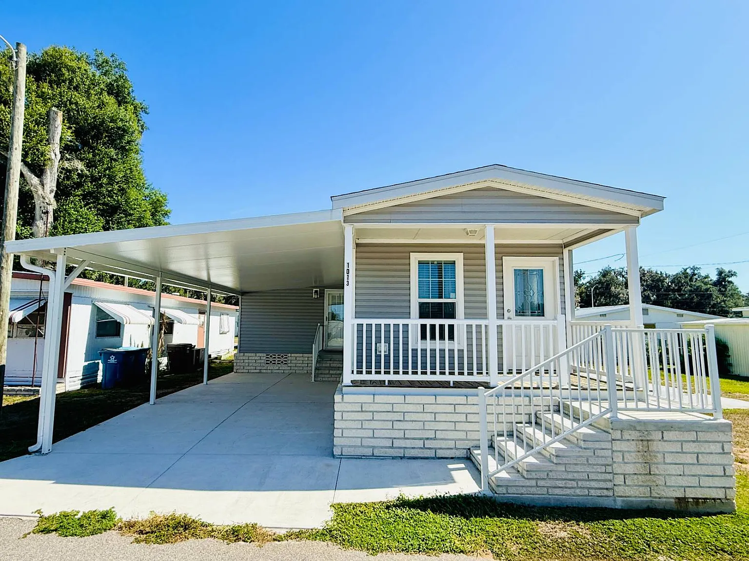 2 bed, 2.0 bath, 1013 sqft, $1,395 — Photo 3