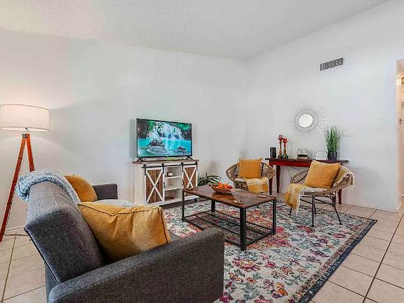 3rd image of 713 San Mario Ct APT B