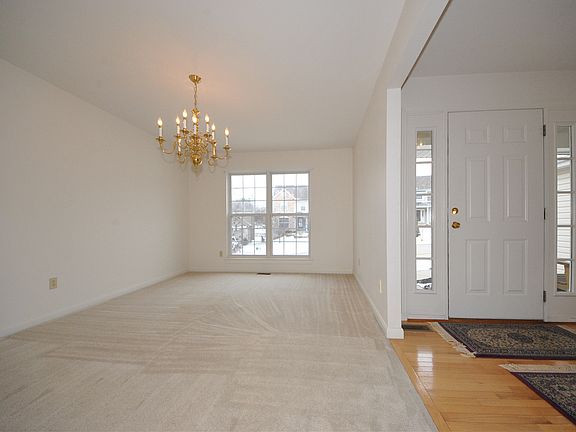 3rd image of 2536 Hickory Manor Dr