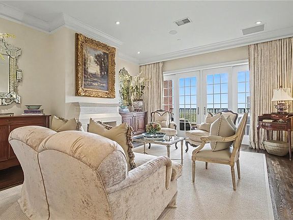 5th image of 3657 Peachtree Rd NE APT 9A