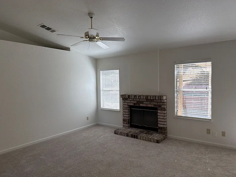 5100 Pawnee Dr — Photo 3
