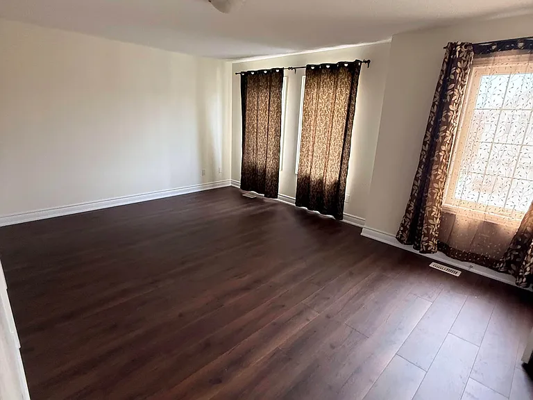 3 Elwin Rd — Photo 5