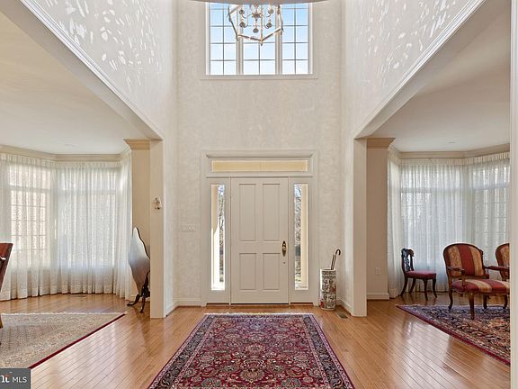 5th image of 3120 Enclave Ct