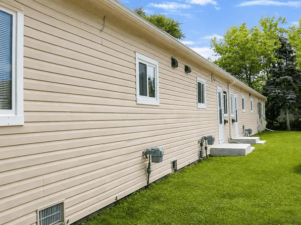 32462 Lenawee St, Westland, MI 48186