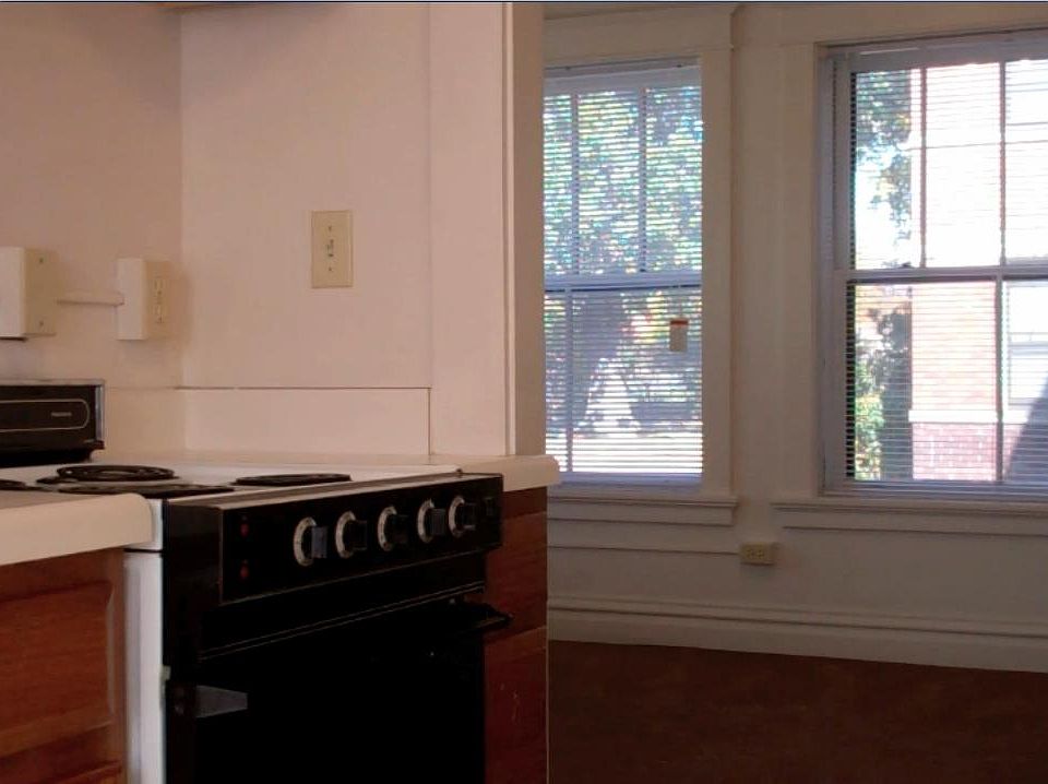 2nd image of 1635 6th Ave #8