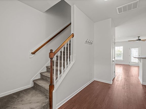 3rd image of 401 Stone Flower Ln