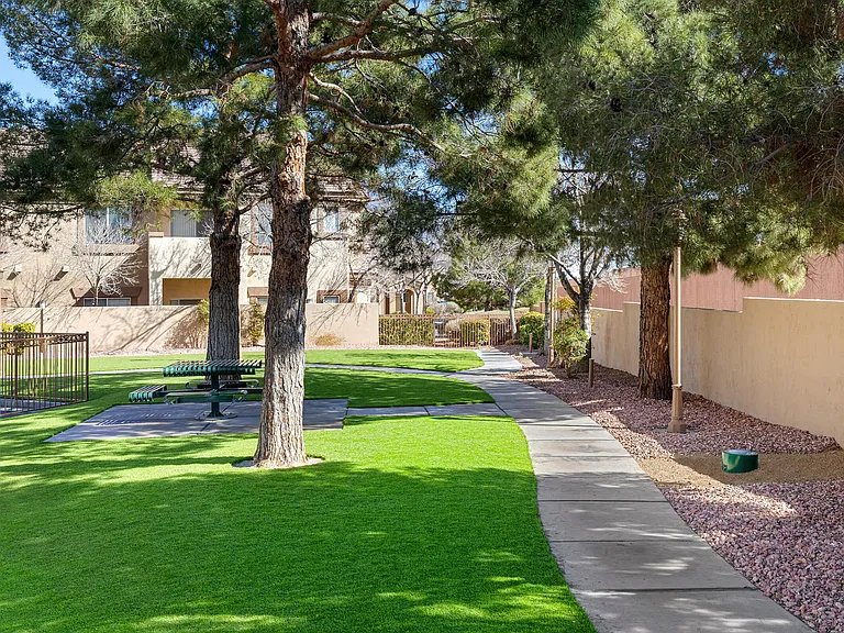 Resort at The Lakes — Photo 48
