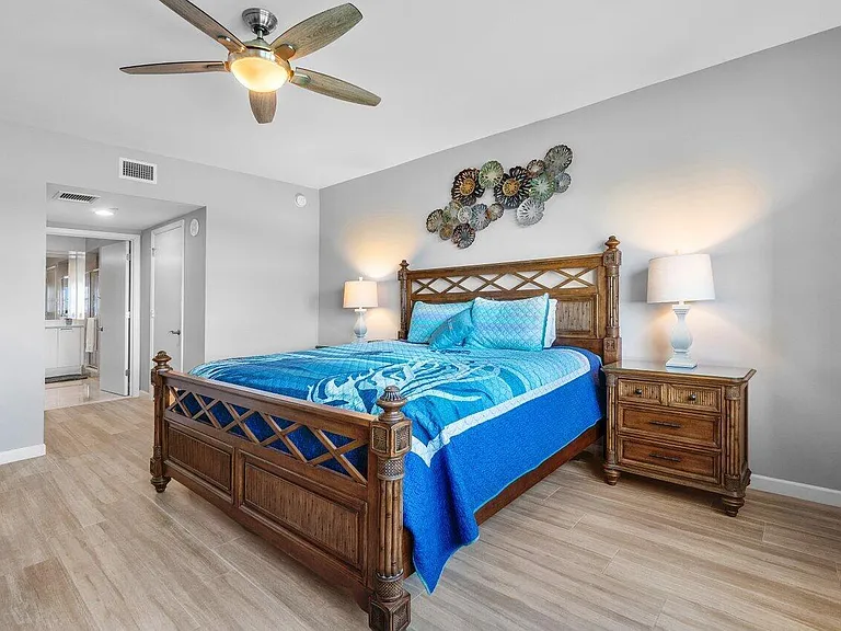2640 Lake Shore Dr #711 — Photo 25