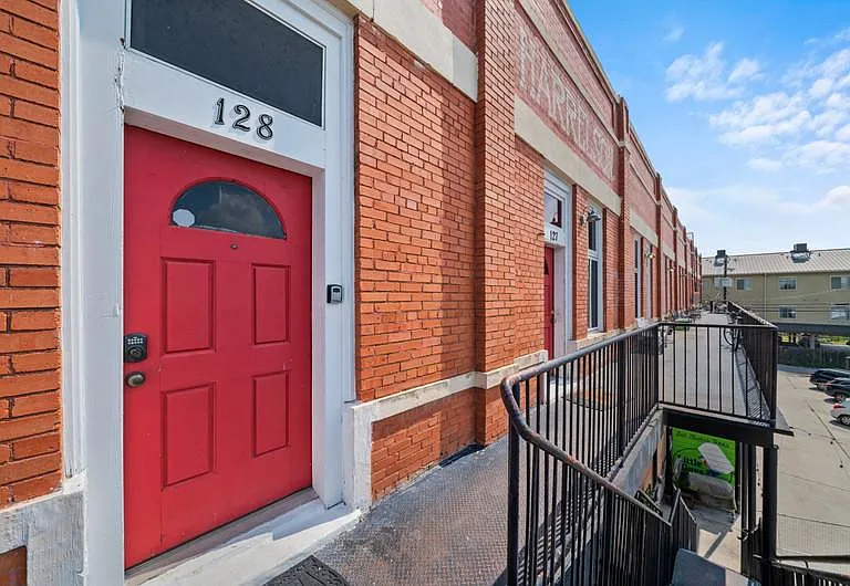 202 E San Antonio St #126 — Photo 16
