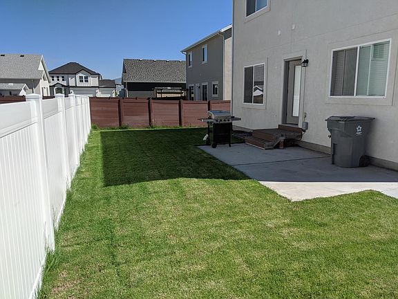 4th image of 571 N 20 W