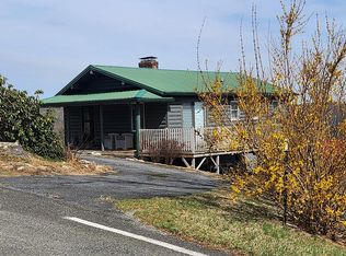 191 Panorama Dr, Fancy Gap, VA 24328