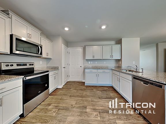 5th image of 2637 Baldwin Dr