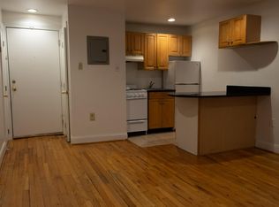 931 Clinton St #205, Philadelphia, PA 19107