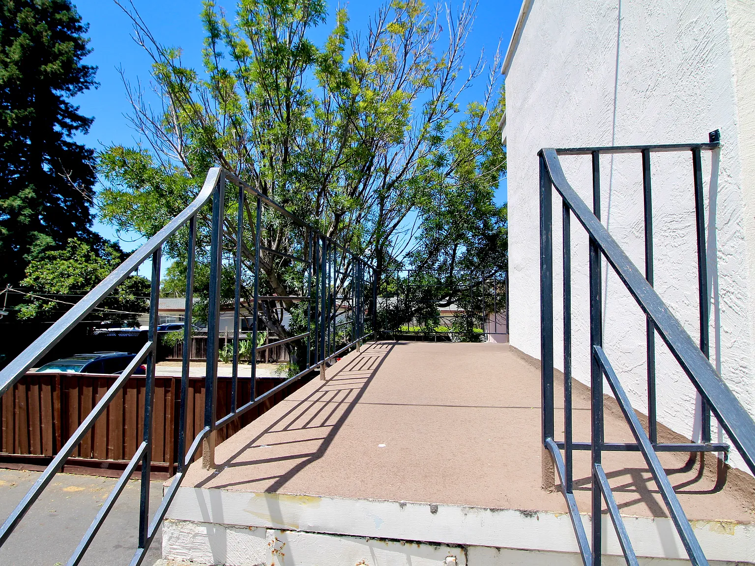 2 bed, 750 sqft, $2,000 — Photo 4