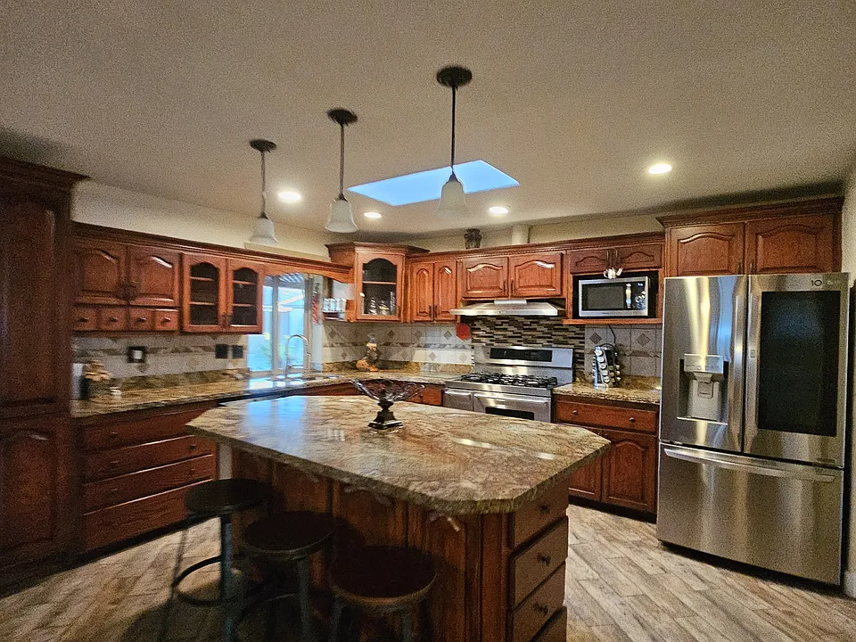 2911 W Campo Bello Dr