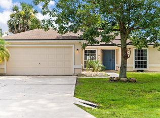 15 Royal Leaf Ln, Palm Coast, FL 32164