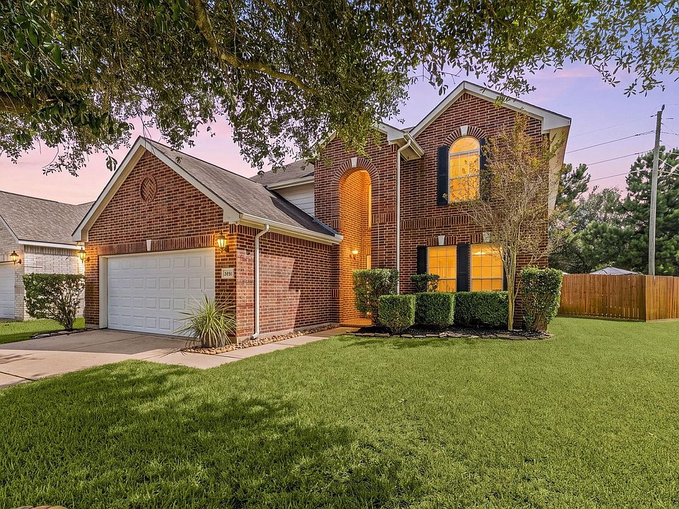 1st image of 23411 W Pine Ivy Ln