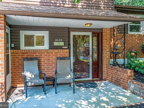 3rd image of 2105 Westminster Dr