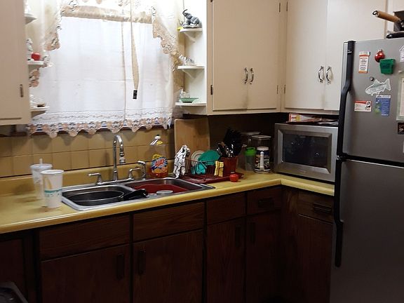 2nd image of 10524 S Parnell Ave