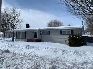 2001 13th St, Menominee, MI 49858