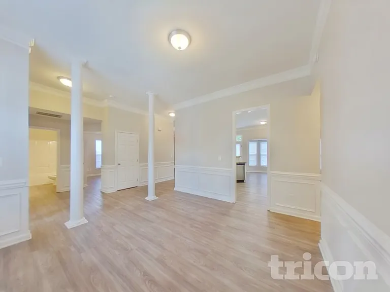 109 Gabriel Dr — Photo 3