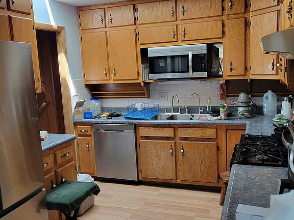 3rd image of 341 Hale Ave