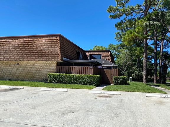 2nd image of 1515 15th Ln