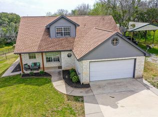 2203 Lakewood Trl, Granbury, TX 76049