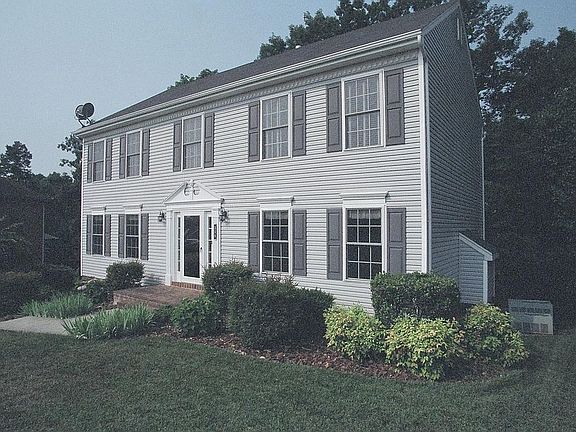 3rd image of 358 Sunflower Dr