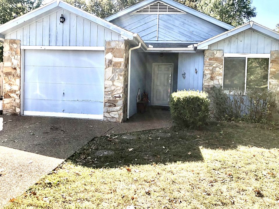 1st image of 2100 Mullen Cir