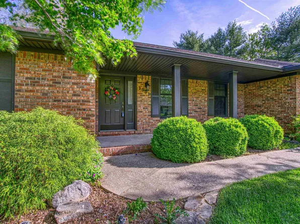 1901 Westridge Dr, Mount Vernon, IN 47620