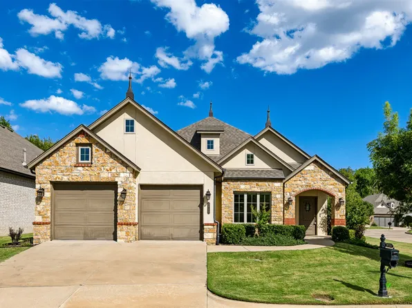 3715 S Redwood Dr, Broken Arrow, OK 74011