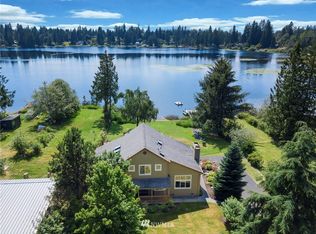 11325 E Lake Joy Dr NE, Carnation, WA 98014