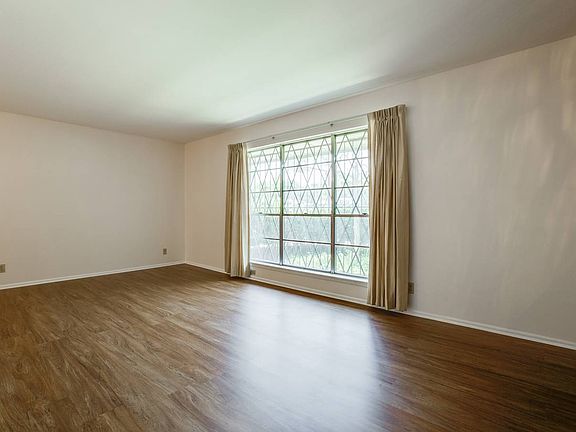 5th image of 3726 Newrock Dr