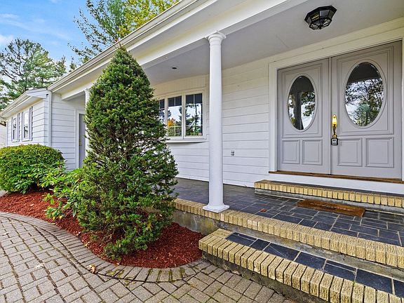 2nd image of 25 Forest Ridge Rd