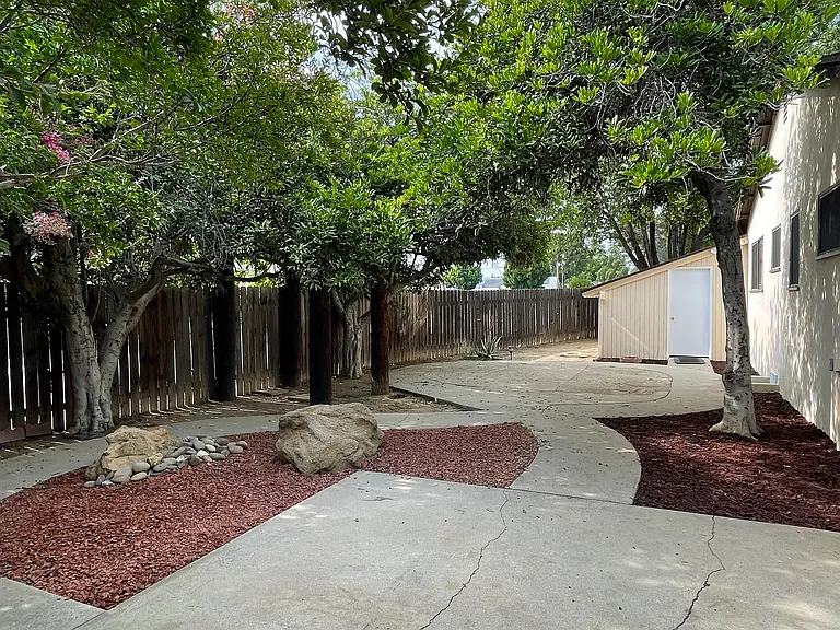 16334 Chatsworth St — Photo 19