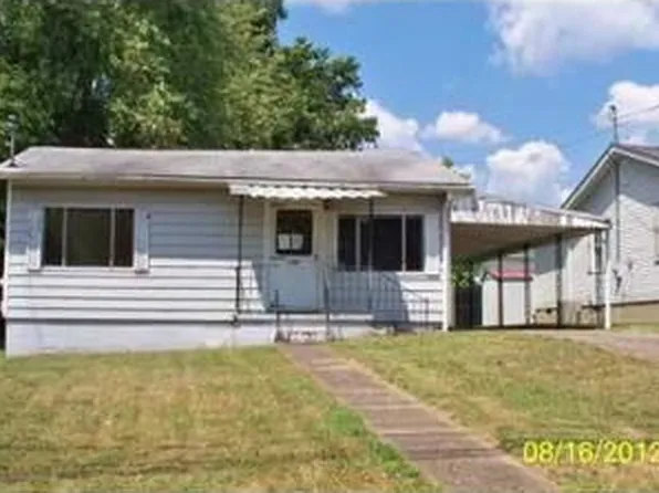 135 Swans Ln, Saint Albans, WV 25177