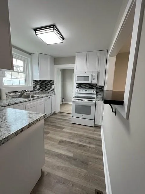 3 bed, 1588 sqft, $2,350 — Photo 3