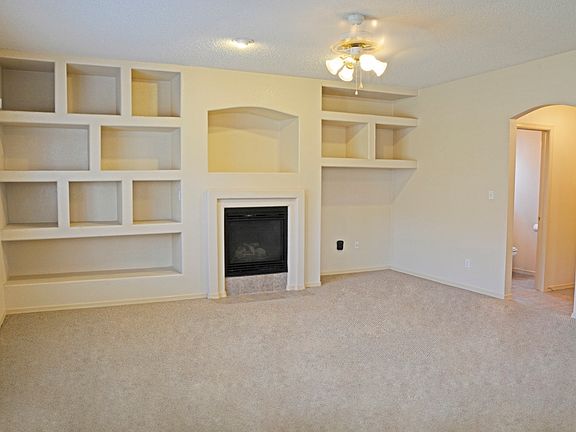 2nd image of 229 Barnsworth Ct