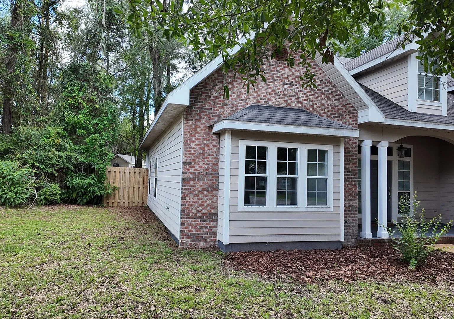 Totally Interior Renovated 5br House In Gainesville — Photo 2