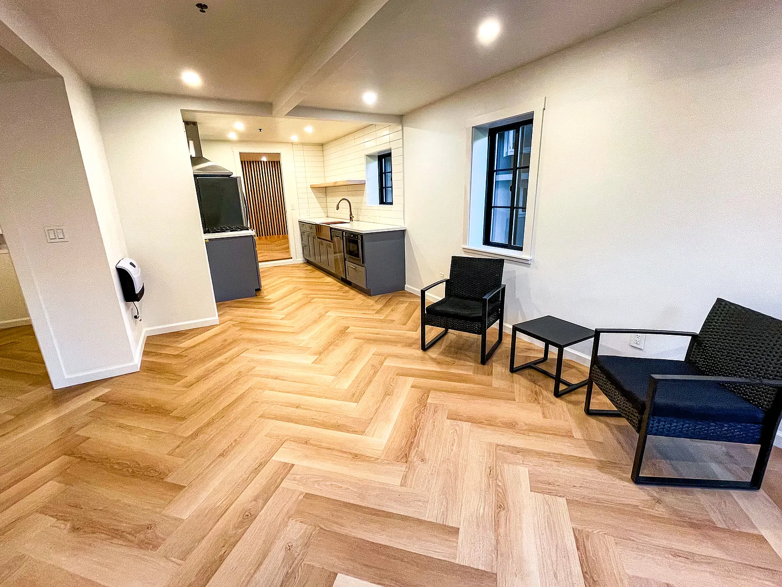 1 bed, 600 sqft, $2,300 — Photo 1