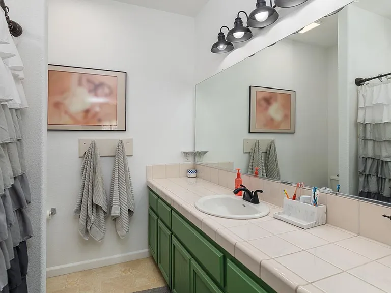 404 Settler Dr — Photo 13