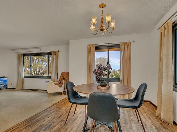 4th image of 58533 243rd St